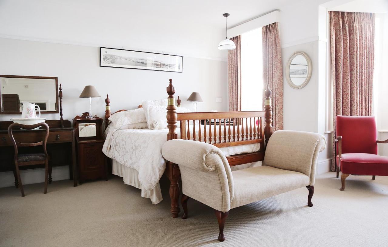 Walpole Bay Hotel Margate Room photo