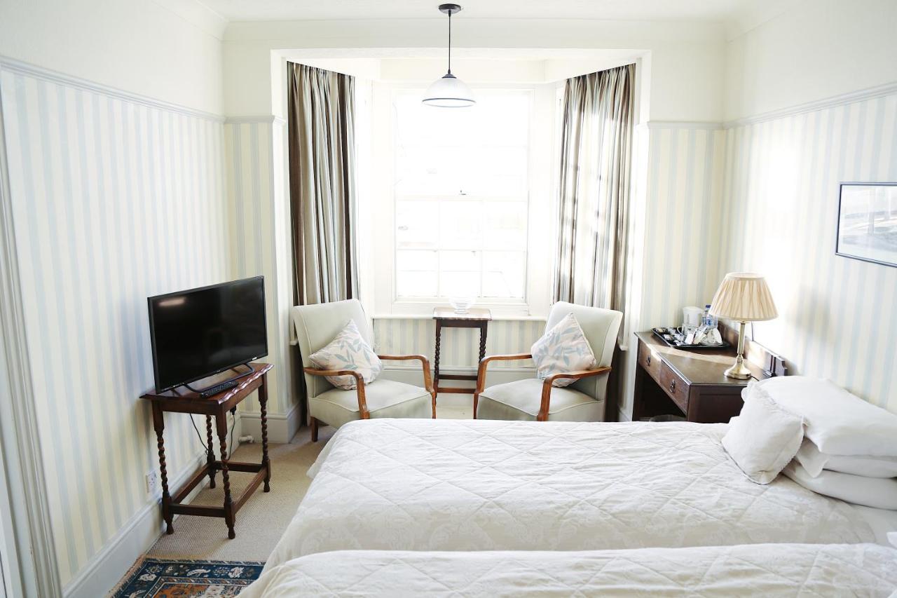 Walpole Bay Hotel Margate Room photo